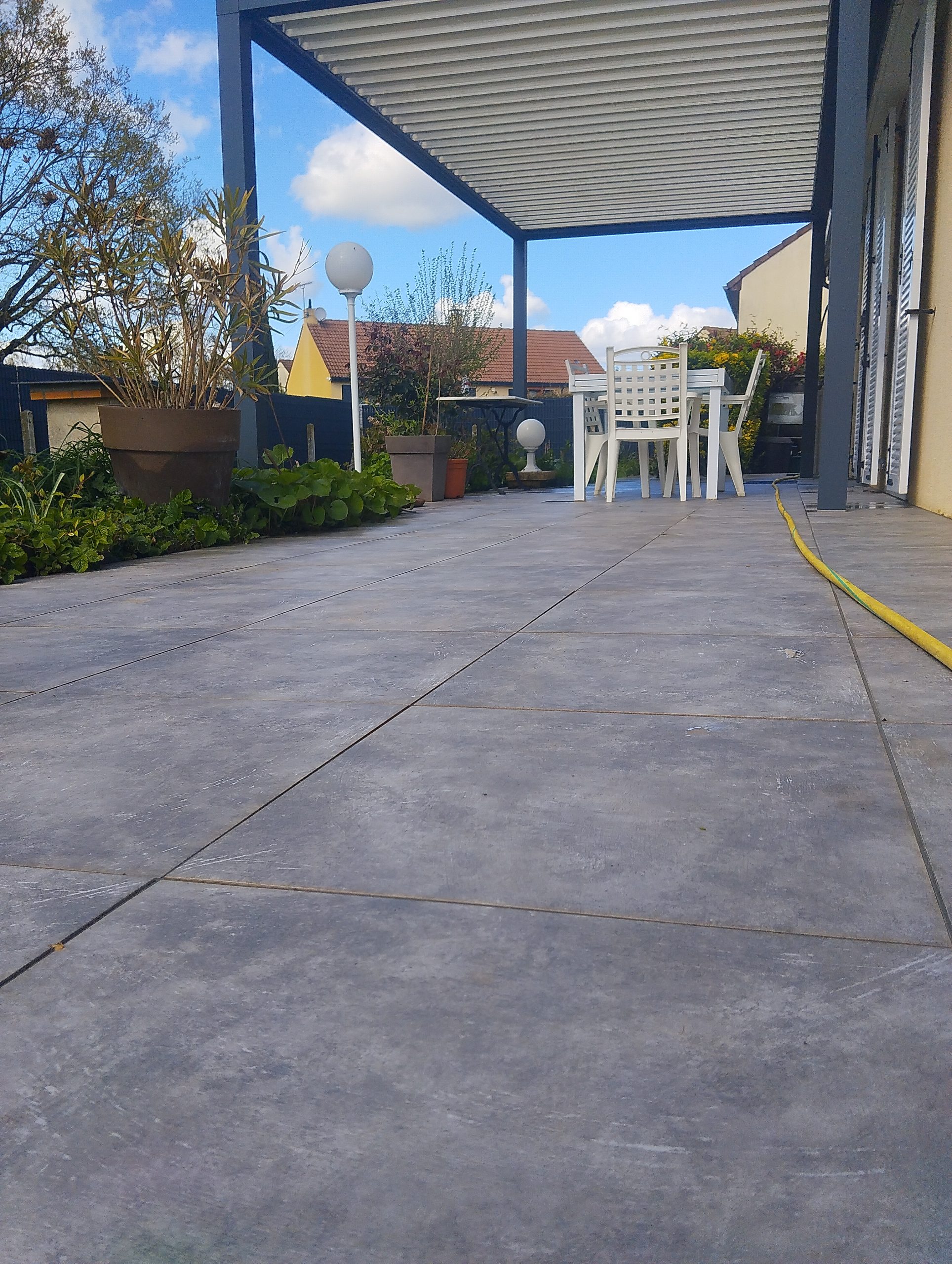 Terrasse nettoyée par ÔDOME