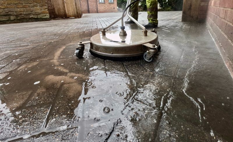 Nettoyage de terrasse en Sarthe
