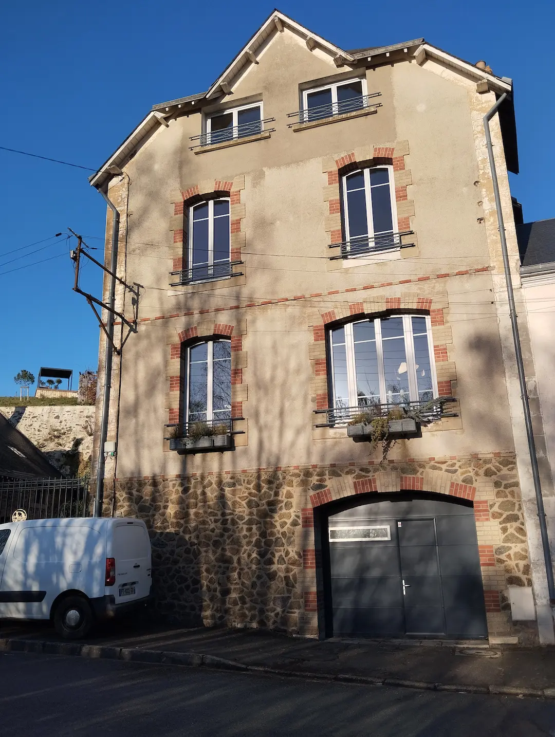 Nettoyage des vitres de La Demeure à Sillé-le-Guillaume